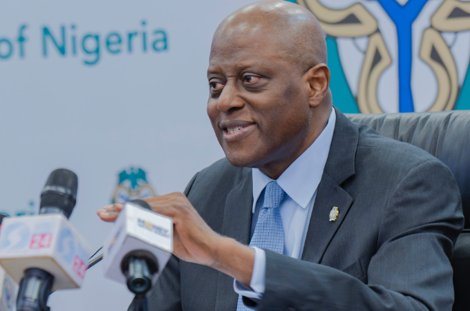 CBN grants temporary relief: Importers can use NAFDAC licences that expired on 31 December 2025 for Form M processing until 28 February 2026. The measure eases delays caused by the shift from NICIS II to the B’Odogwu single‑window system and prevents disruption to supply chains.