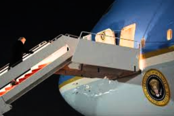 Trump boards Airforce 1 on his way to Davos before the flight is canceled as a precaution.