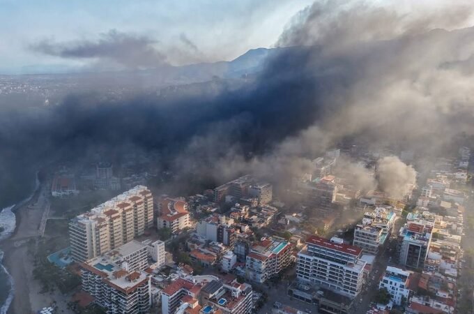 El Mencho eliminated: Mexican forces kill CJNG leader in Jalisco raid. Nemesio Oseguera Cervantes, 59, died from gunshot wounds during evacuation. 🇺🇸 U.S. intel backed mission. Cartel response: Chaos