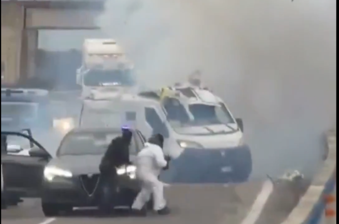 Italy: Armed gang’s daylight heist on BTV armored van thwarted on SS 613 near Brindisi. 6–10 robbers used burning truck barricade & fake police lights. No cash stolen, 2 arrested after shootout & chase.