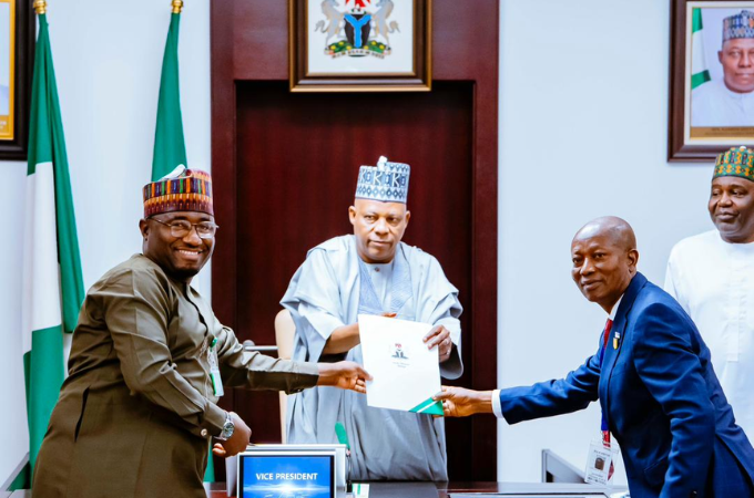 On Monday, February 2, 2026, the Federal Government of Nigeria officially launched a massive, free nationwide training program aimed at equipping 10 million Nigerians with financial inclusion and digital literacy skills. Flagged off by Vice President Senator Kashim Shettima at the Presidential Villa, the initiative is a cornerstone of the administration’s drive to build a $1 trillion economy by 2030.